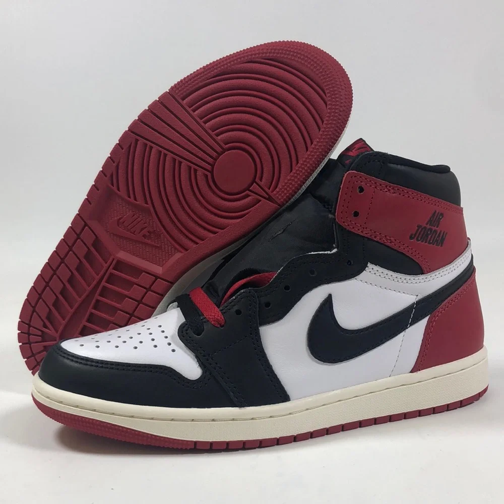 Mens Air Jordan 1 Retro Hi OG ‘Black Toe Reimagined’ NWOB DZ5485 106 - Picture 1 of 4